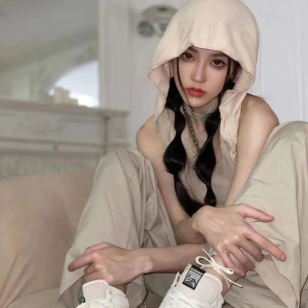 三人新世界粤语